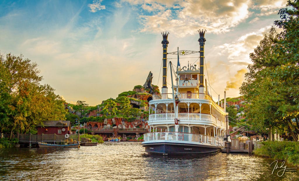 Steamboat - Tokyo Disney - Japon